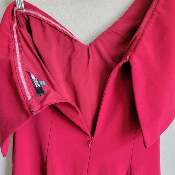 Badgley Mischka Ruby One Shoulder Gown - Picture 6 of 9